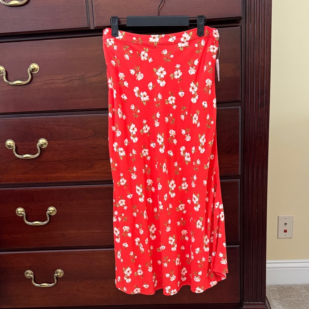 Old Navy Floral Red Skirt - New